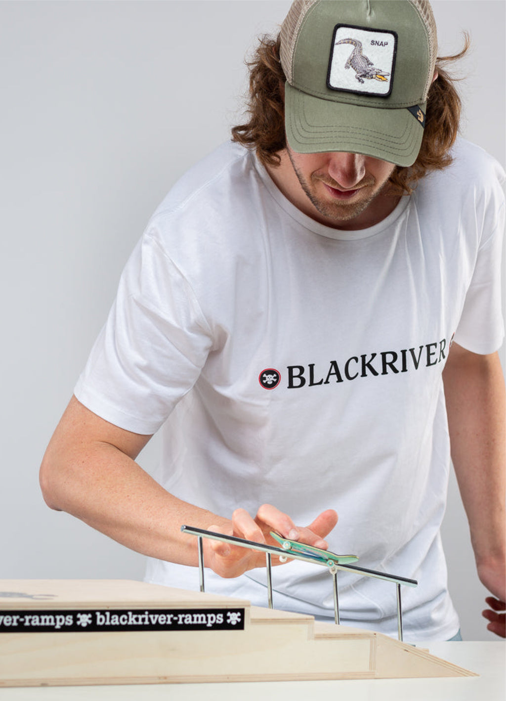 Stair Set With Rail - Gold