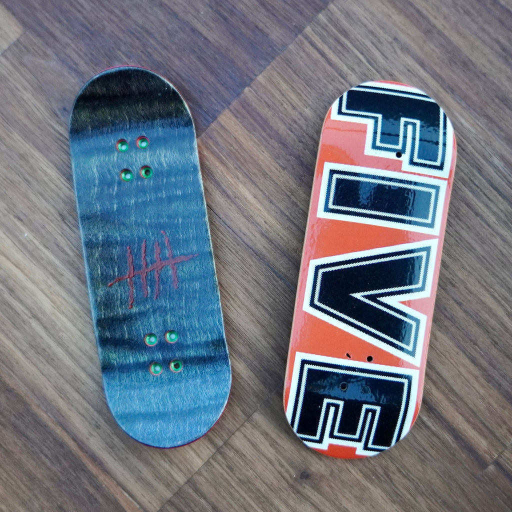 Bold Graphic 핑거보드 데크